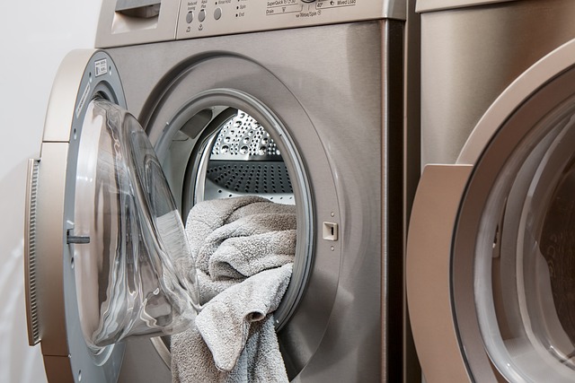 Wash Clothes with Washing Machine